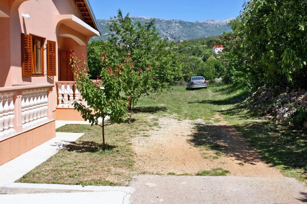 Apartments With A Parking Space Rovanjska, Paklenica - 6209 المظهر الخارجي الصورة