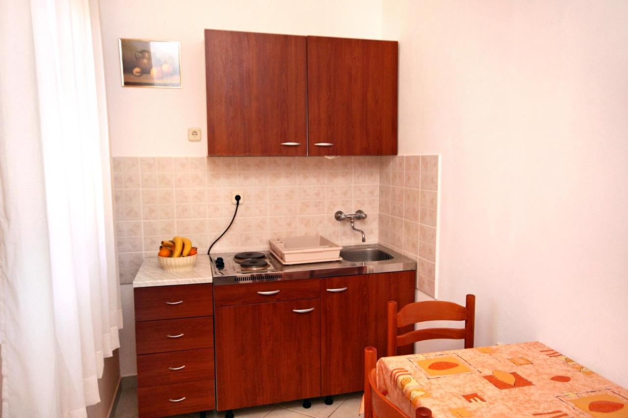 Apartments With A Parking Space Rovanjska, Paklenica - 6209 المظهر الخارجي الصورة