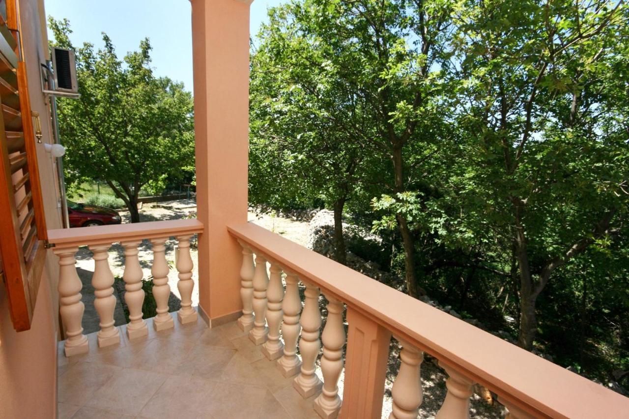 Apartments With A Parking Space Rovanjska, Paklenica - 6209 المظهر الخارجي الصورة